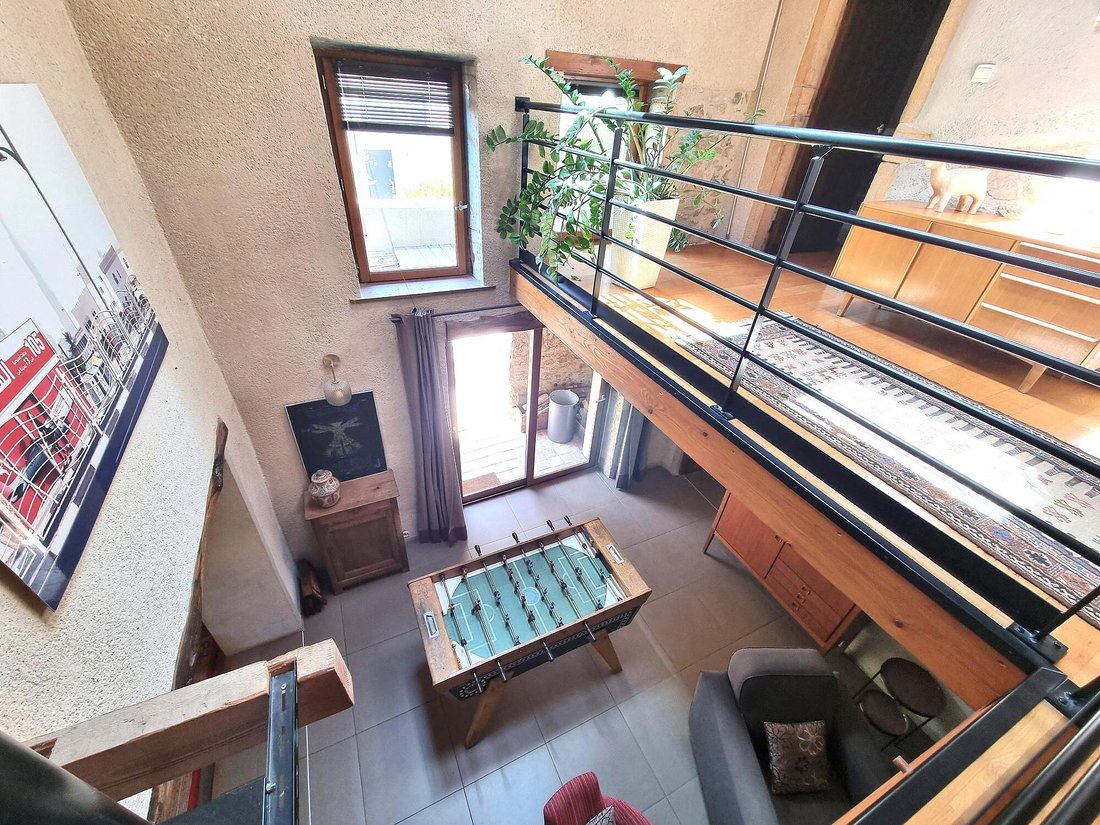 House in Saint-Genis-les-Ollieres, Auvergne-Rhône-Alpes, France 3 - 18315506