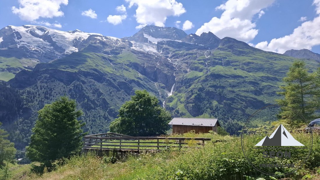 Chalet in Sainte-Foy-Tarentaise, Auvergne-Rhône-Alpes, France 2 - 18315550