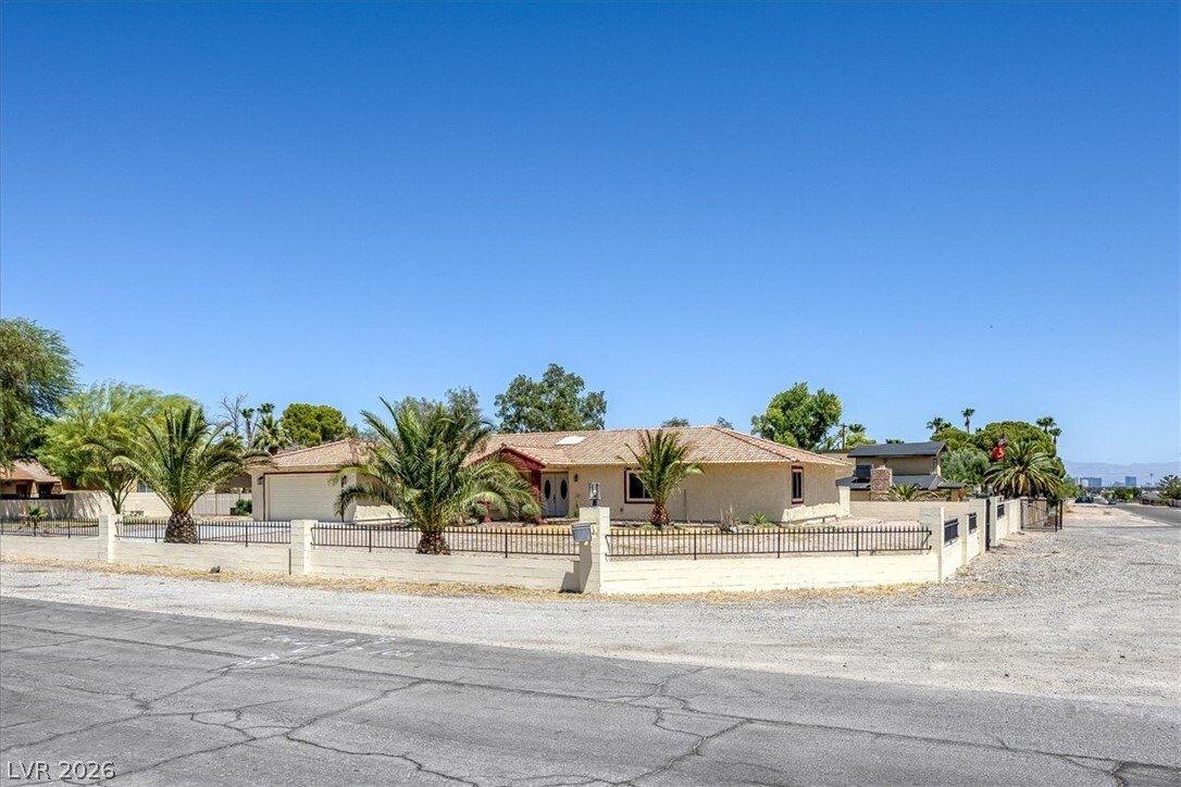 House in Las Vegas, Nevada, United States 2 - 18316056