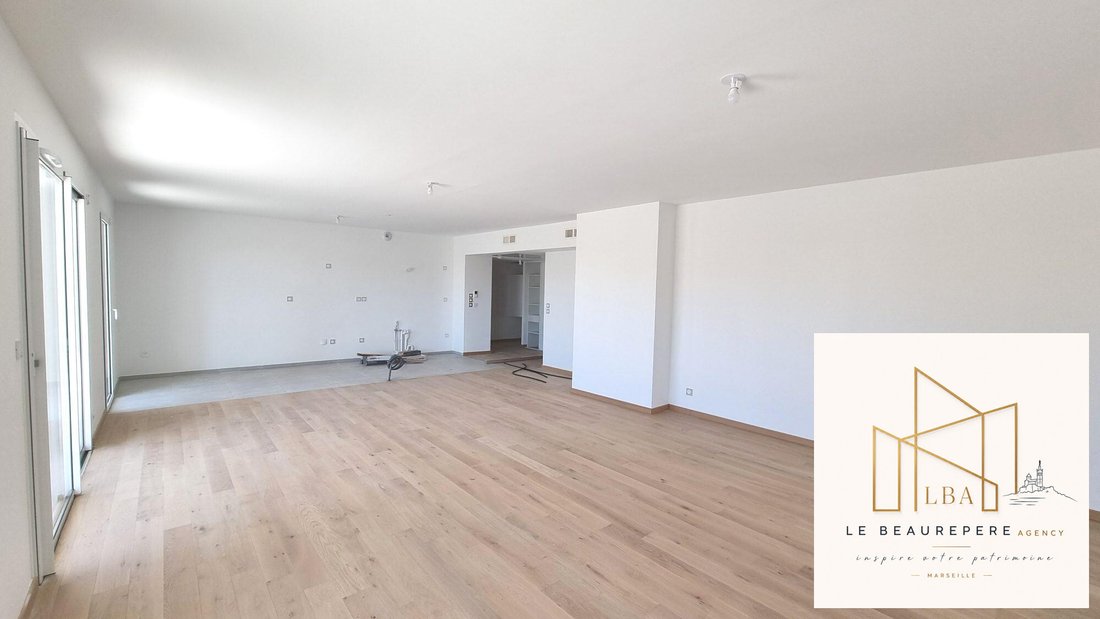 Apartment in Vieille Chapelle, 8e Arrondissement, Marseille 1 - 15704044