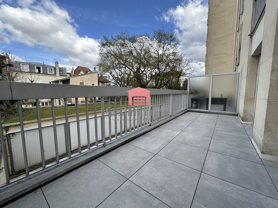 Apartment in Fontenay-sous-Bois, Ile-de-France, France 5 - 18315423