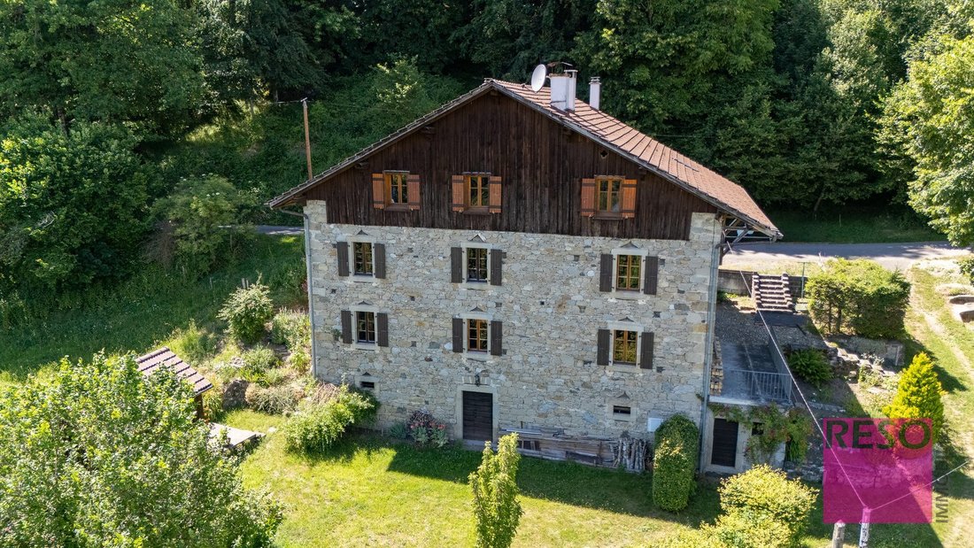 Farm Ranch in Saint-Andre-de-Boege, Auvergne-Rhône-Alpes, France 1 - 18315360
