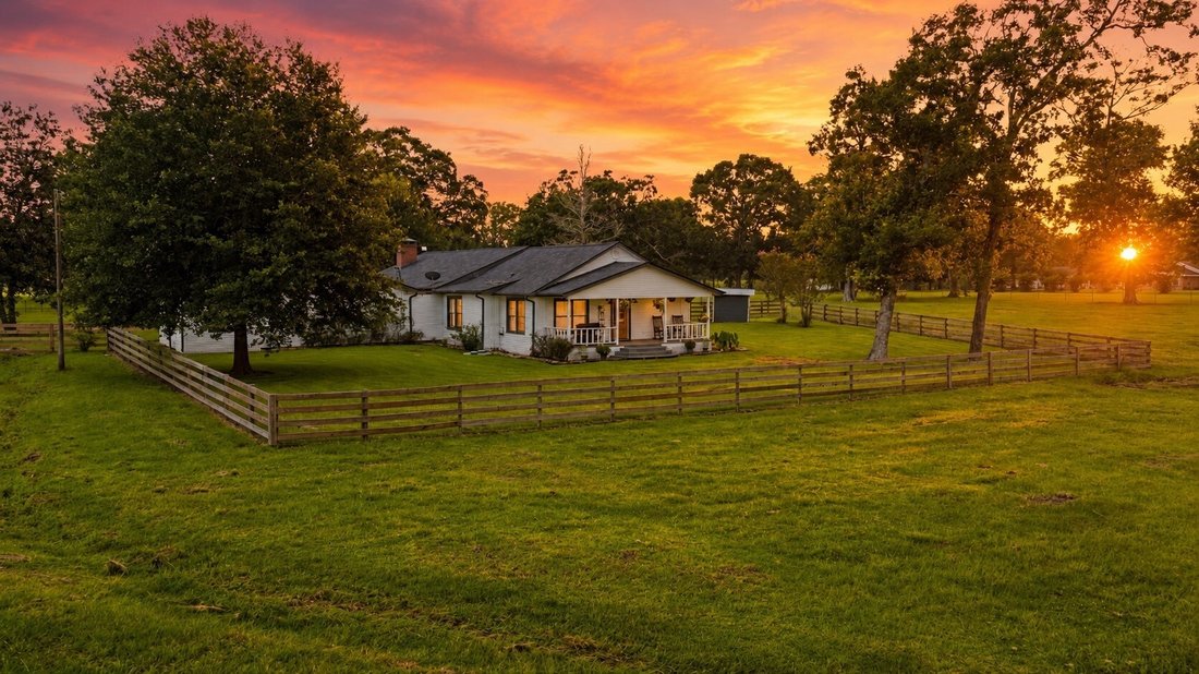 Farm Ranch in Coldspring, Texas, United States 1 - 18316347