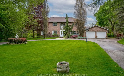 House in Caledon, Ontario, Canada 1