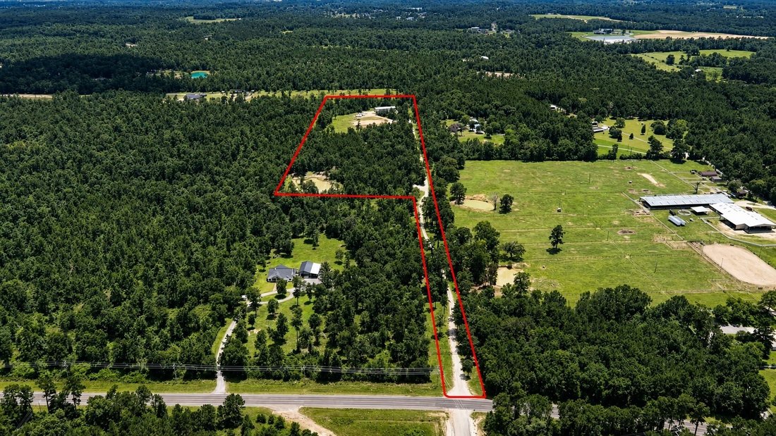 Farm Ranch in New Waverly, Texas, United States 1 - 18316324