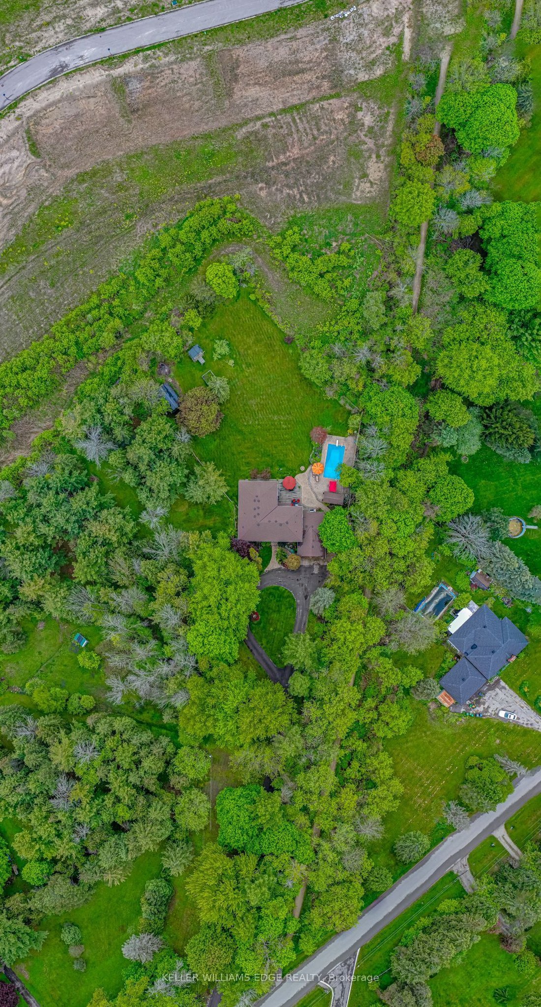 House in Caledon, Ontario, Canada 2 - 18316341