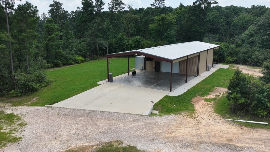 Farm Ranch in New Waverly, Texas, United States 3 - 18316324