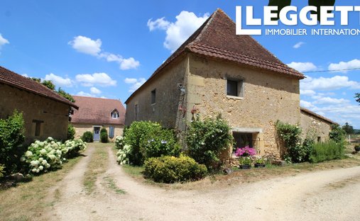 House in Saint-Agne, Nouvelle-Aquitaine, France 1