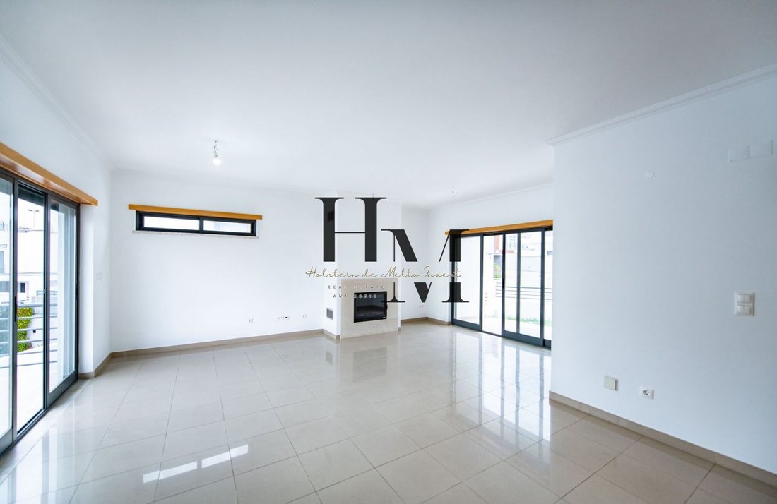 House in Almada, Cova da Piedade, Pragal e Cacilhas, Setubal, Portugal 2 - 17638938