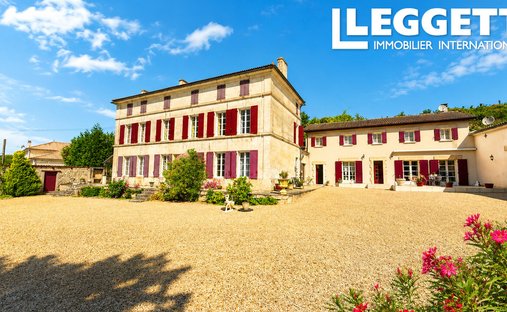 Farm Ranch in Jurignac, Val-des-Vignes, France 1