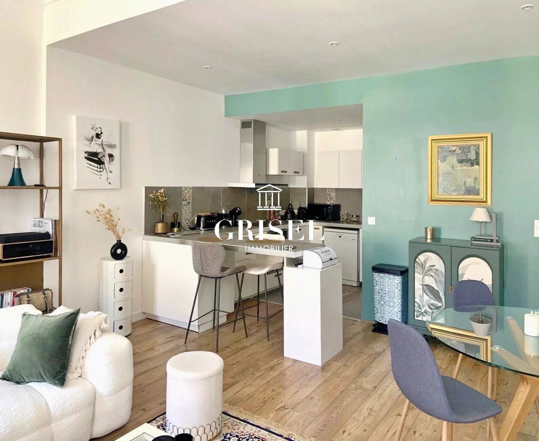 Apartment in Hôtel de Ville-Quinconce-Saint Seurin-Fondaudège, Bordeaux, France 3 - 18282125