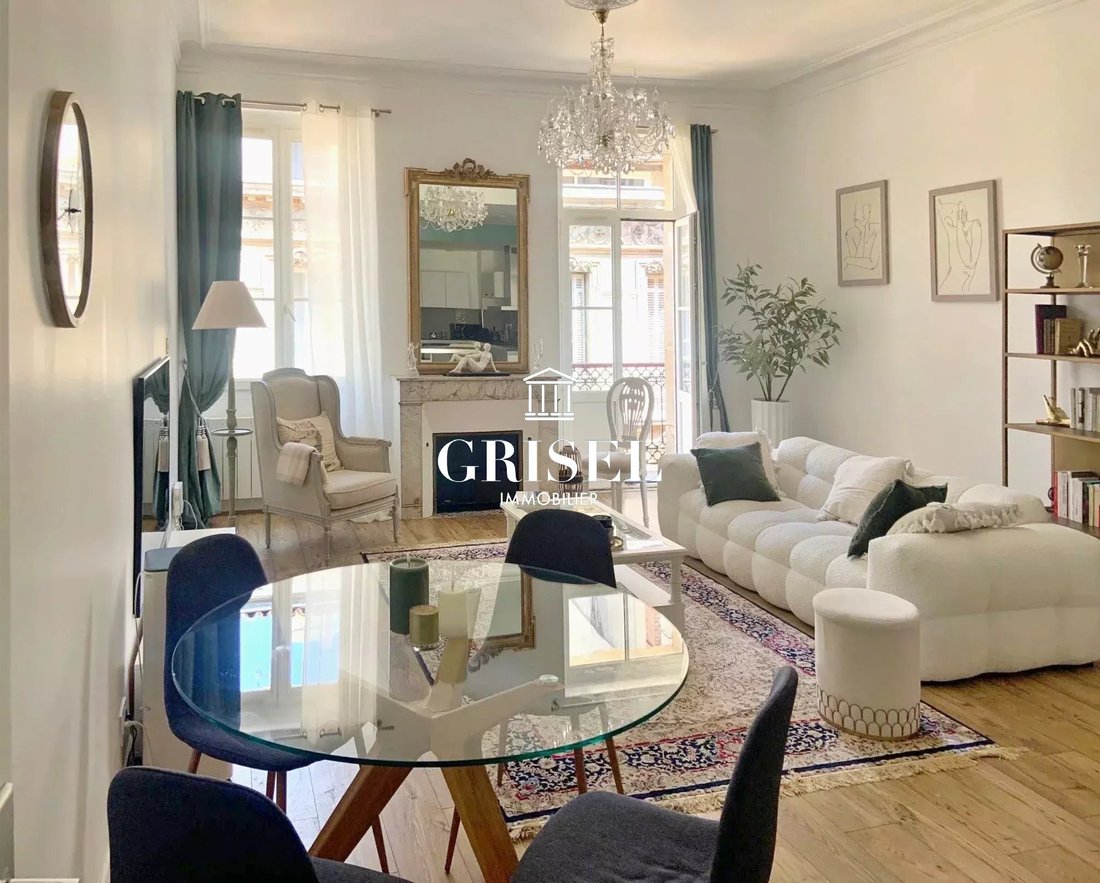 Apartment in Hôtel de Ville-Quinconce-Saint Seurin-Fondaudège, Bordeaux, France 2 - 18282125