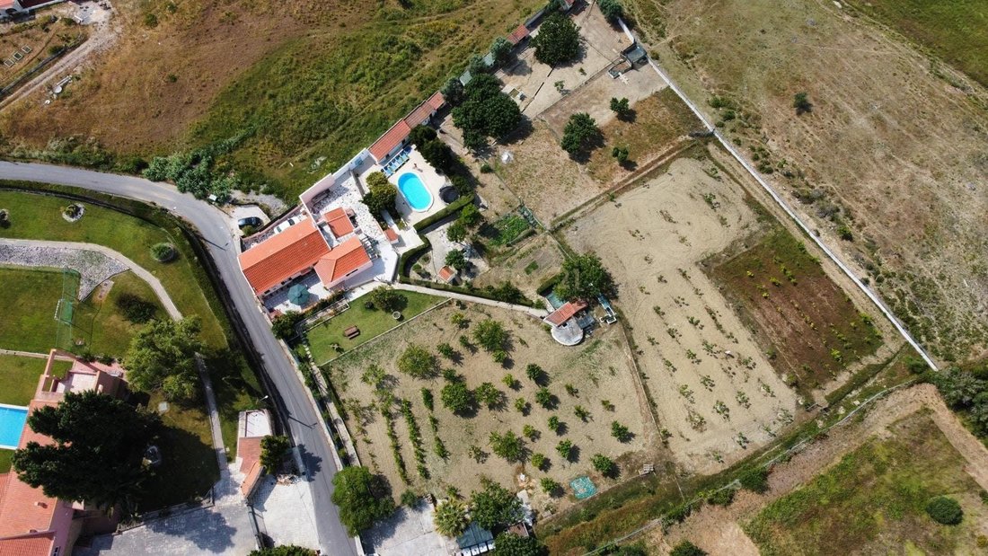 Villa in São João dos Montes, Lisbon, Portugal 1 - 18316640