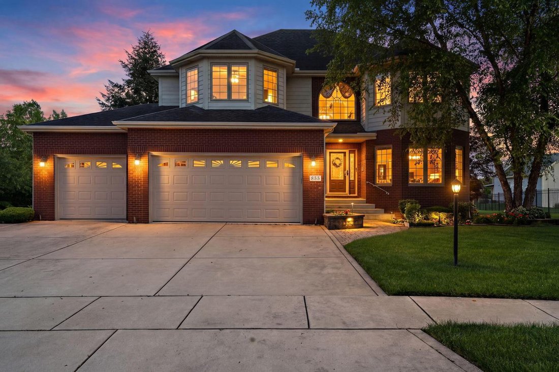 House in Crown Point, Indiana, United States 2 - 18316777