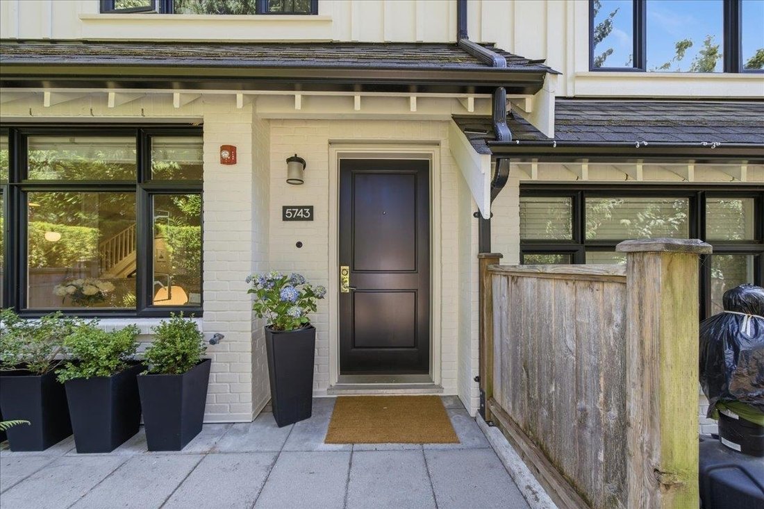 House in Vancouver, British Columbia, Canada 3 - 18316736