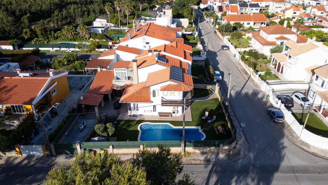 Villa in Corroios, Setubal, Portugal 1 - 18163414