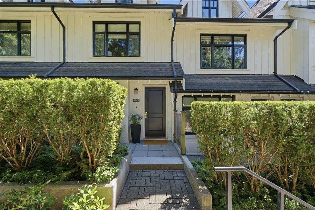 House in Vancouver, British Columbia, Canada 2 - 18316736