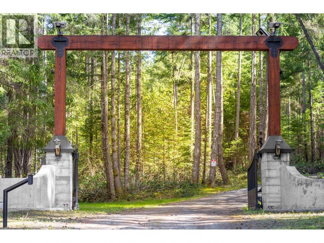 House in Gabriola, British Columbia, Canada 2 - 18316788