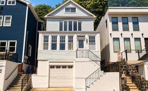 House in Edgewater, New Jersey, United States 1