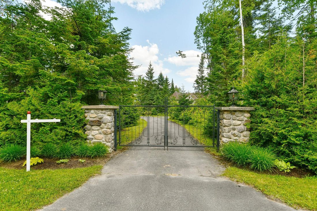 House in Saint-Donat-de-Montcalm, Quebec, Canada 5 - 17825067