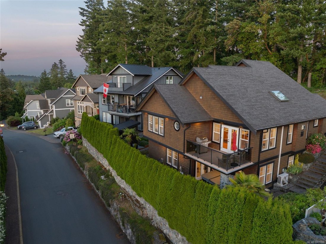 House in View Royal, British Columbia, Canada 4 - 18316718