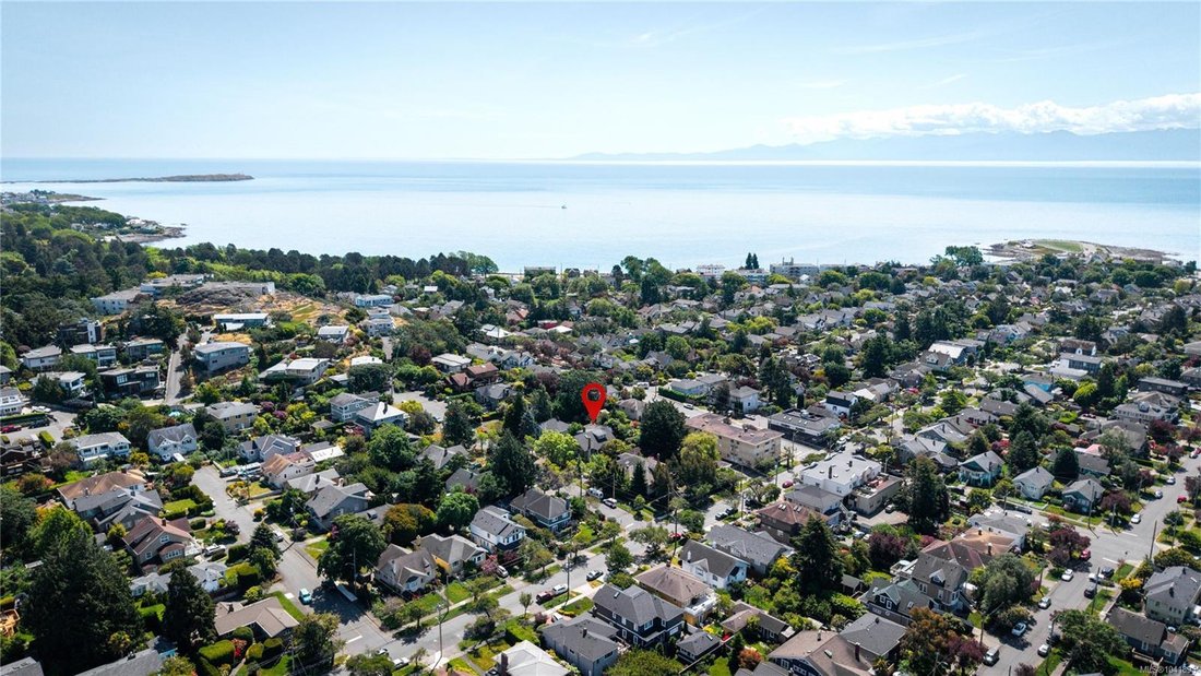 House in Victoria, British Columbia, Canada 4 - 18316724
