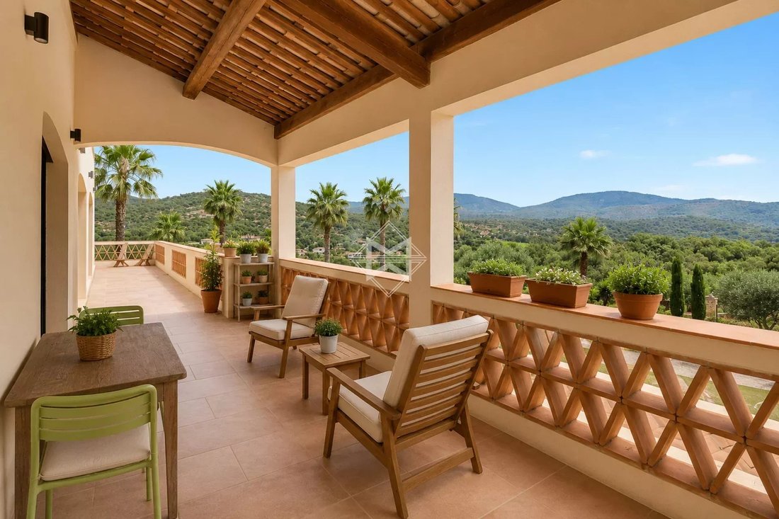 Villa in Le Plan-de-la-Tour, Provence-Alpes-Côte d'Azur, France 2 - 18316827