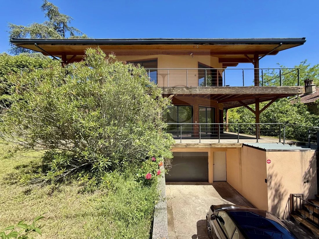 Villa in Comtale-Cente-Cours Mirabeau, Aix-en-Provence, France 1 - 18316633