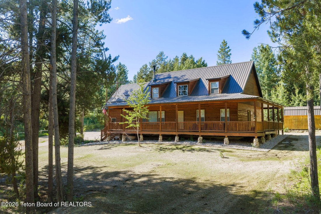 House in Alpine, Wyoming, United States 5 - 18133299