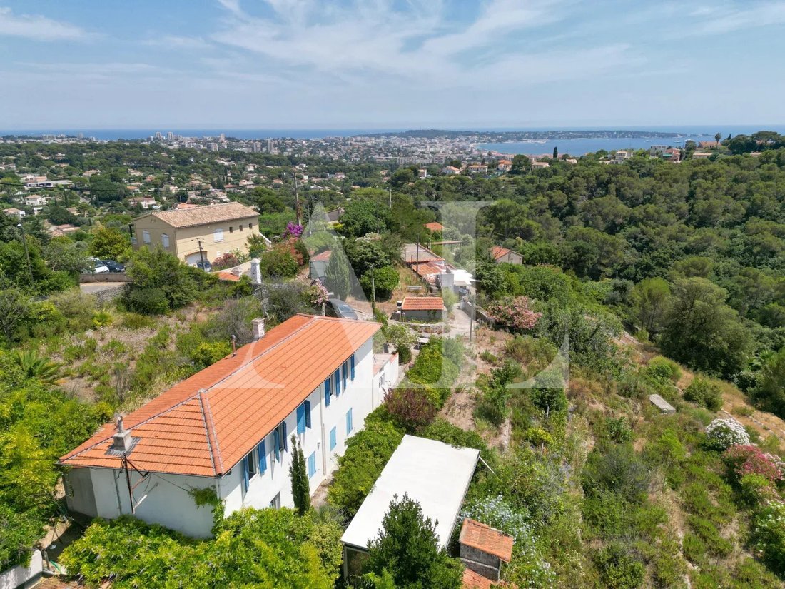 Villa in Brusquet-Retenaou-Devens, Vallauris, France 1 - 18316661