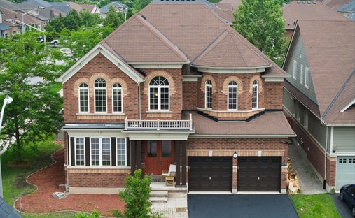 House in Niagara Falls, Ontario, Canada 1