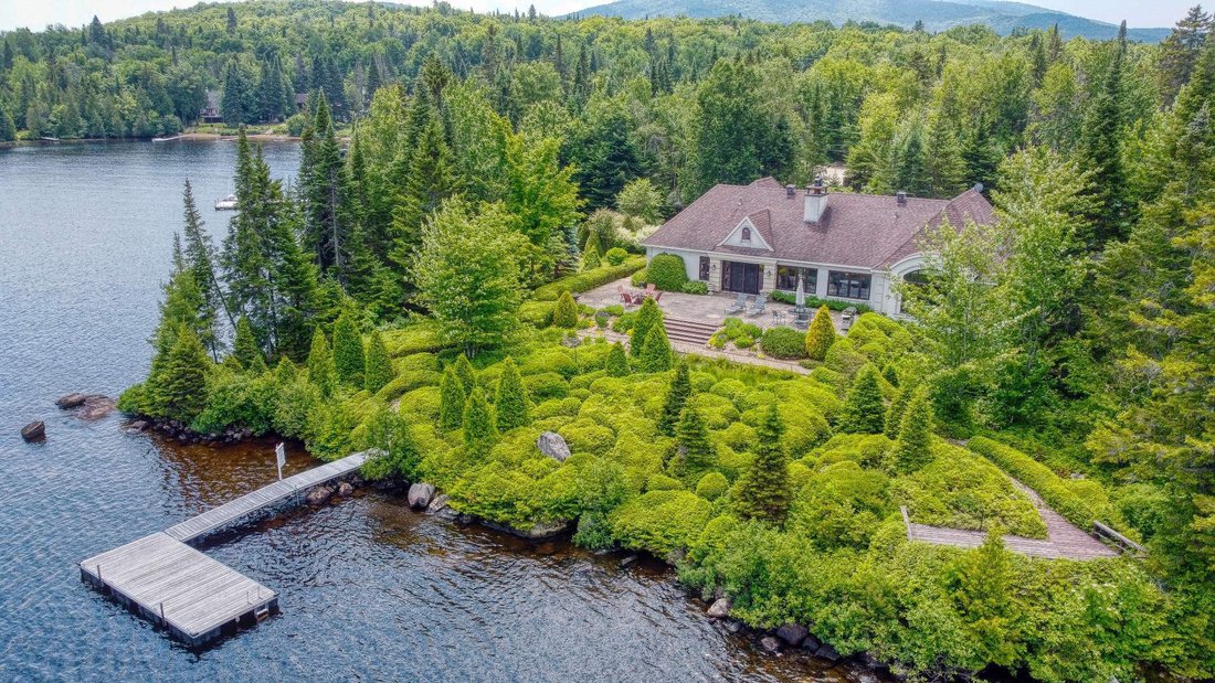 House in Saint-Donat-de-Montcalm, Quebec, Canada 1 - 17825067