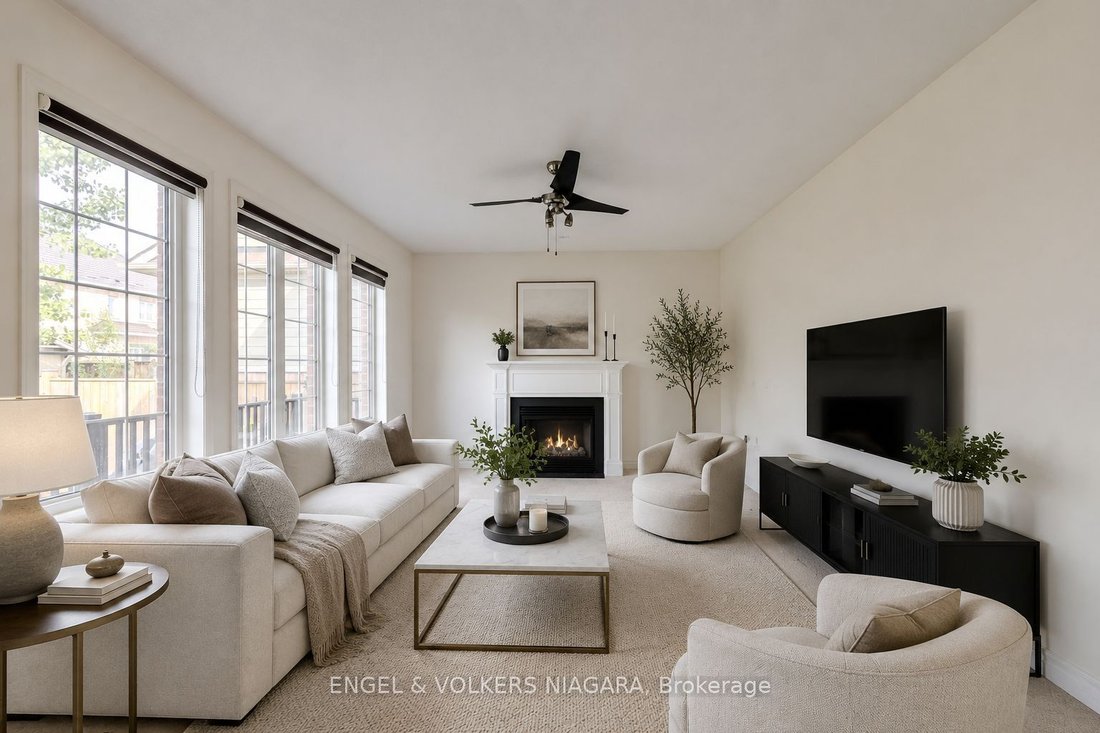 House in Niagara Falls, Ontario, Canada 5 - 18316697