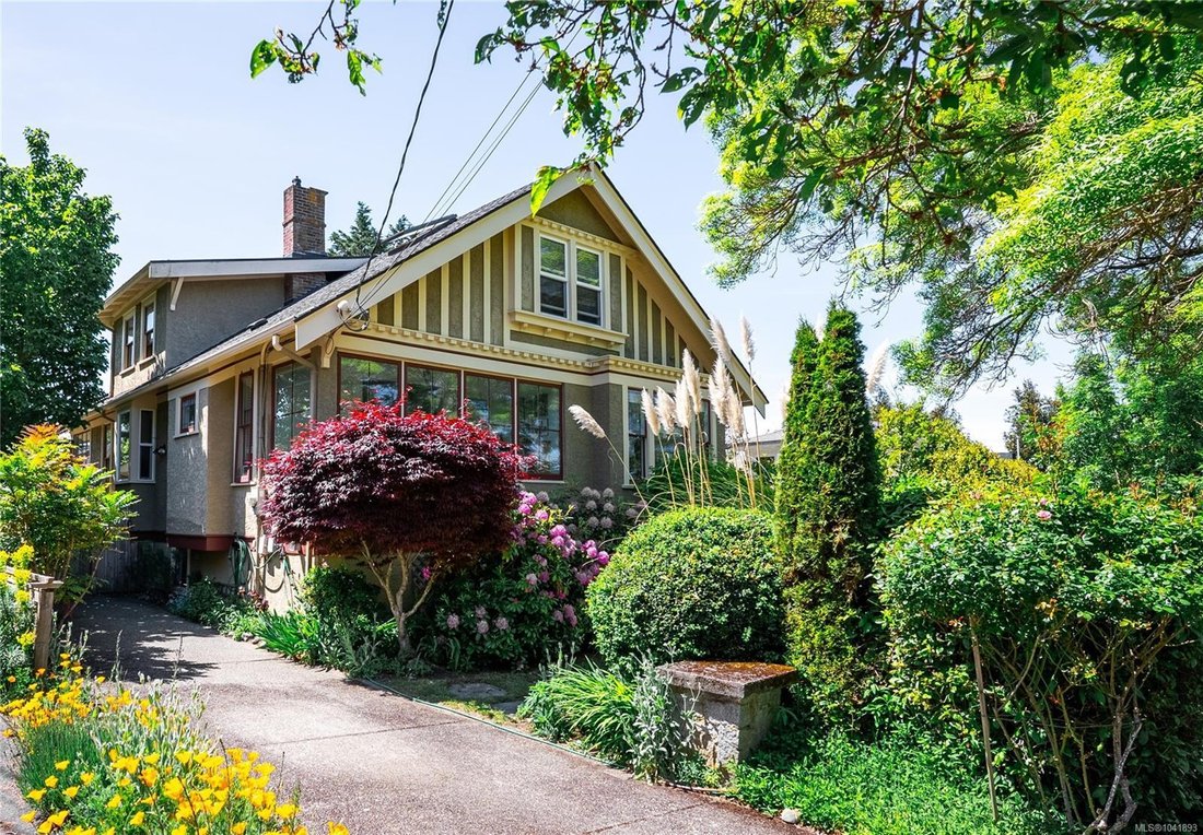 House in Victoria, British Columbia, Canada 2 - 18316724