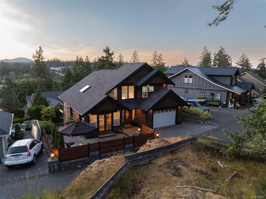 House in View Royal, British Columbia, Canada 3 - 18316718