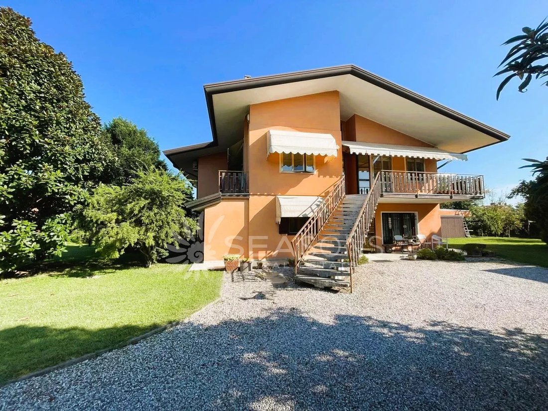 House in Jesolo Town, Jesolo, Veneto 1 - 18316766