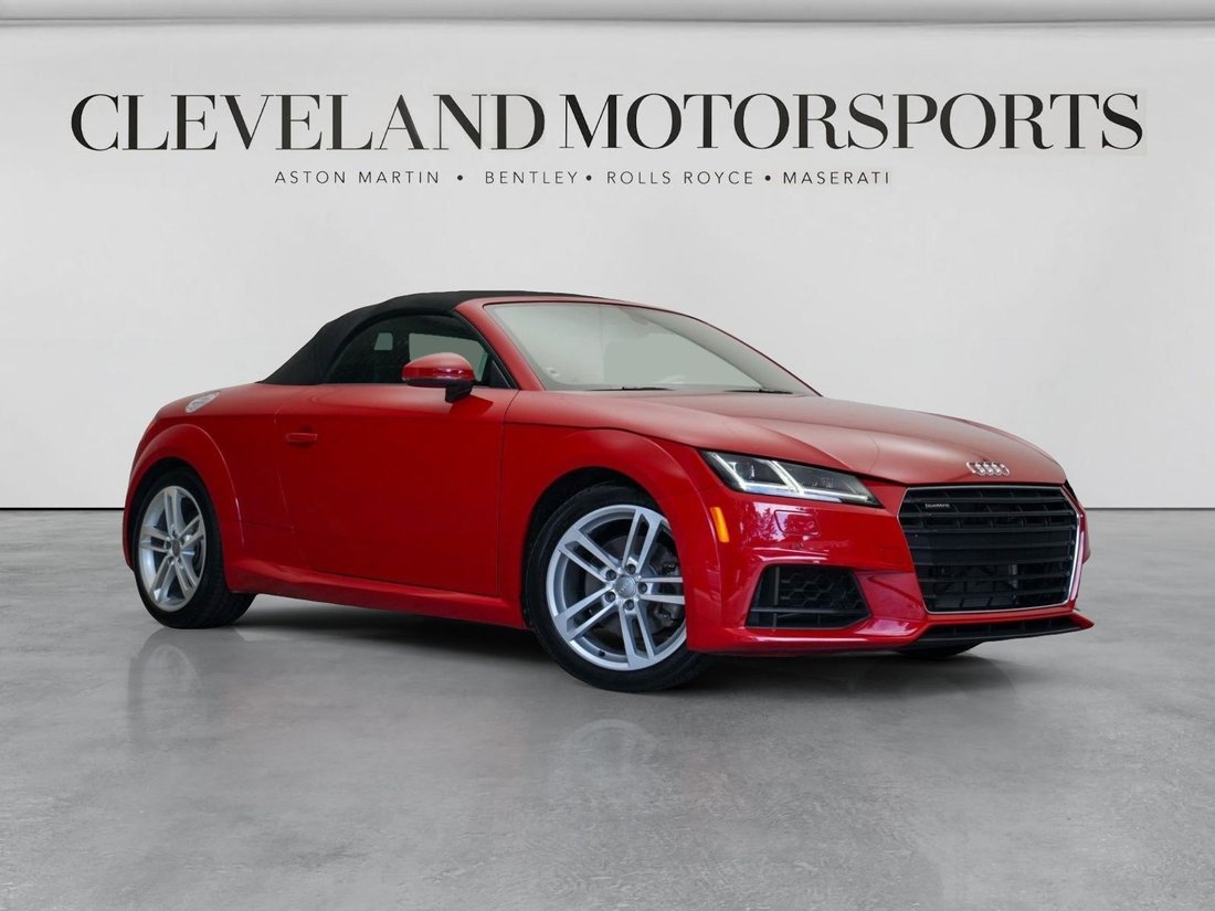 Cabriolet in North Olmsted, OH, United States 1 - 18316688