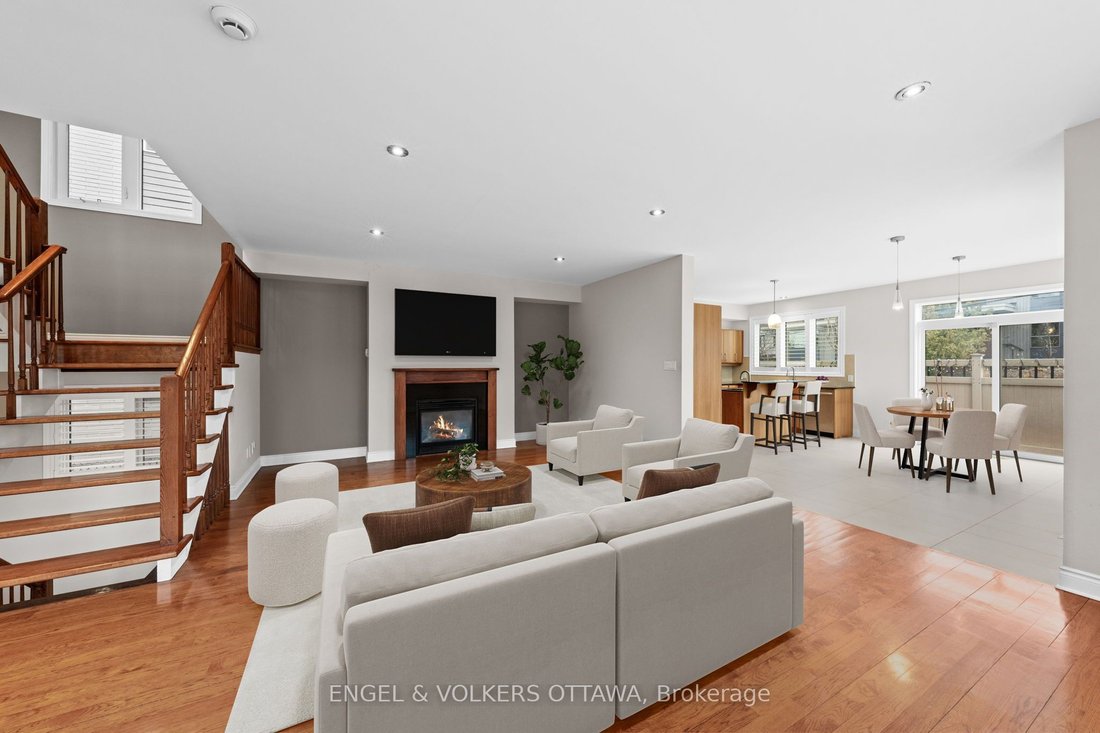 House in Ottawa, Ontario, Canada 4 - 18316698