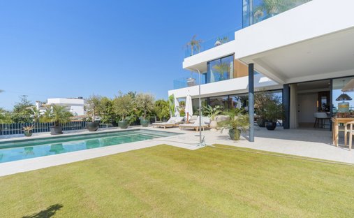 Villa en Elviria-Cabopino, Marbella, España 1