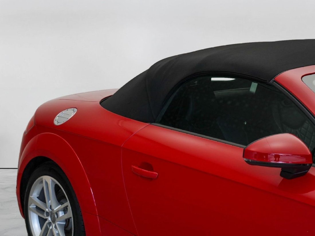 Cabriolet in North Olmsted, OH, United States 4 - 18316688
