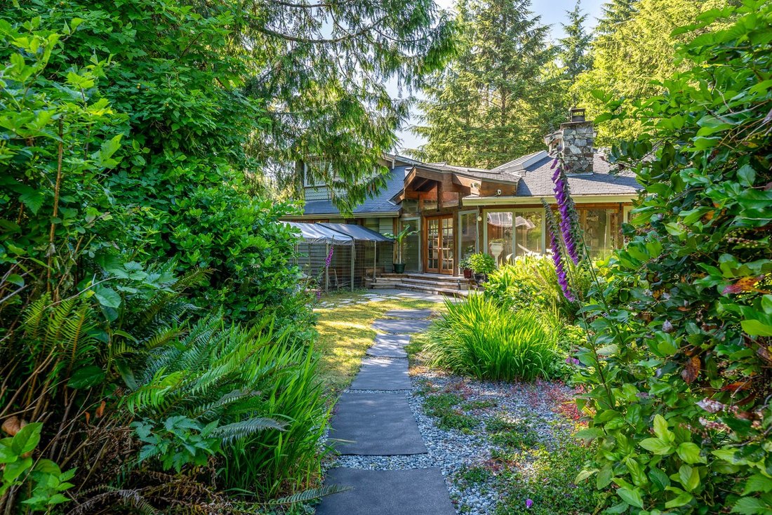 Tofino, British Columbia, Canada 3 - 15948540