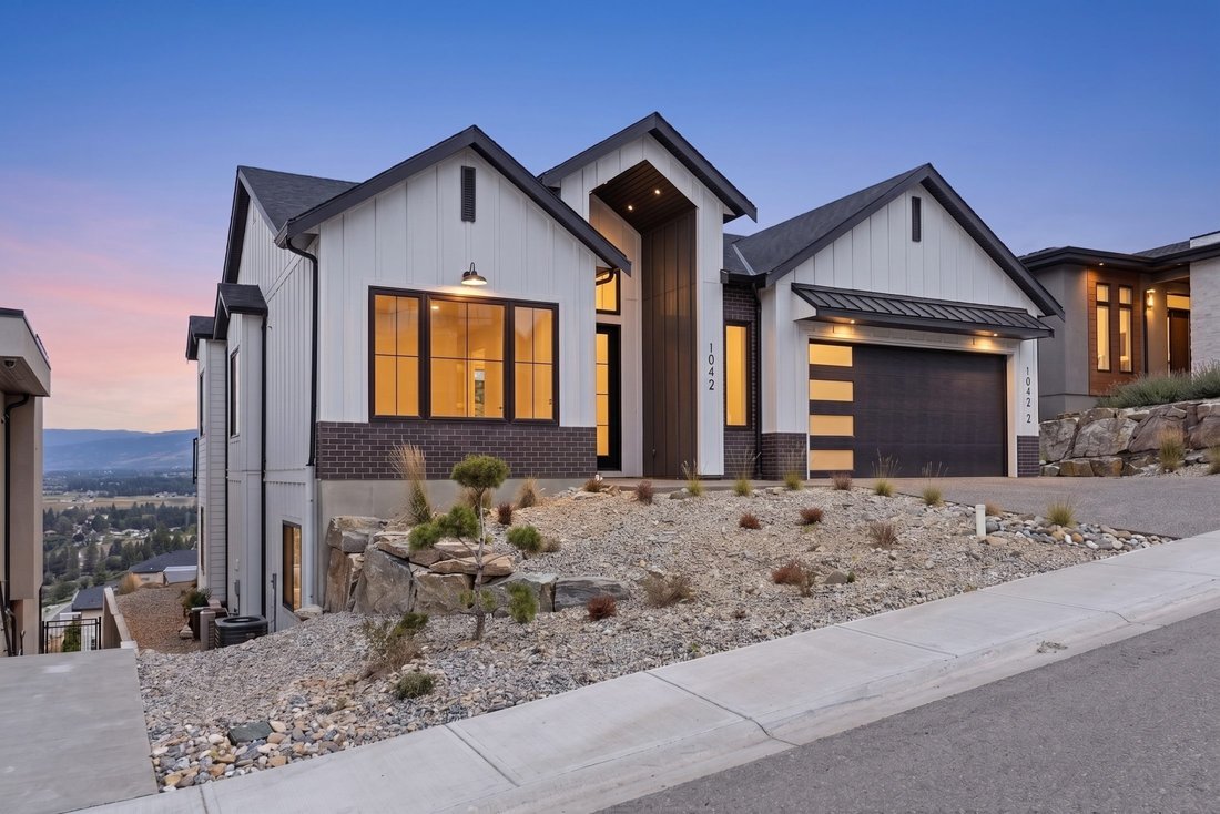 House in Kelowna, British Columbia, Canada 1 - 18316978