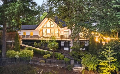 House in Lake Oswego, Oregon, United States 1