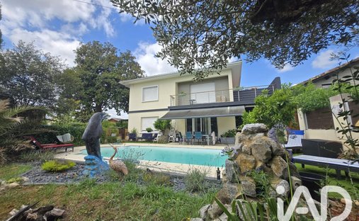 House in Saint Vincent, Dax, France 1