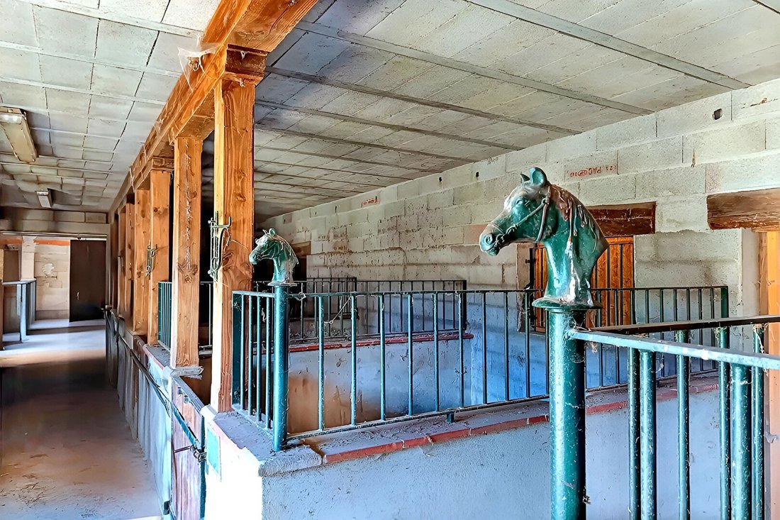 Villa in Lautrec, Occitania, France 3 - 18317100