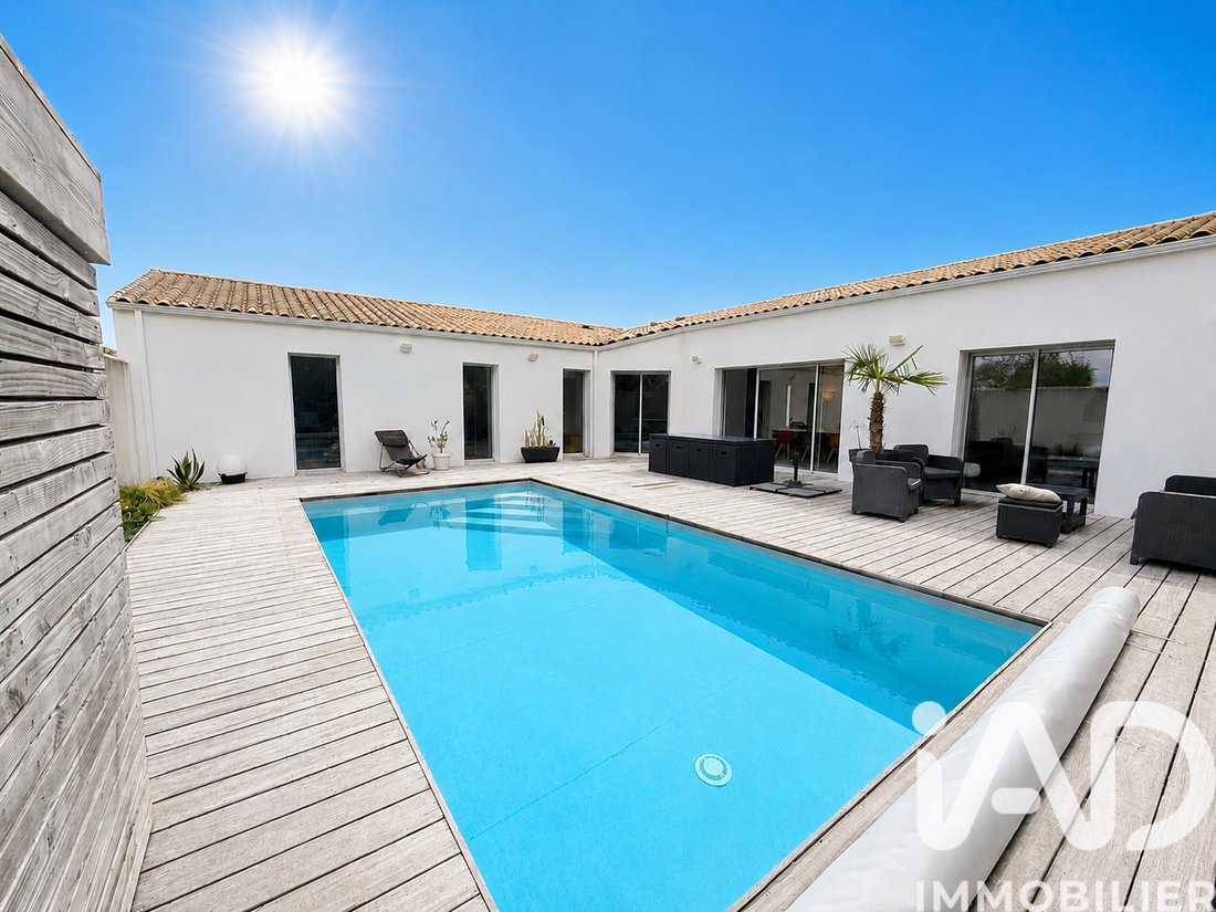 House in Salles-sur-Mer, Nouvelle-Aquitaine, France 1 - 17911153