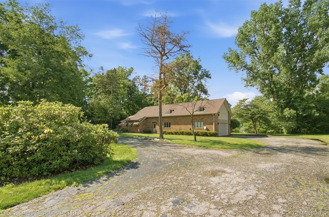 Land in Beverly Hills, Michigan, United States 2 - 18316947