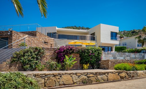 House in Palau-saverdera, Catalonia, Spain 1
