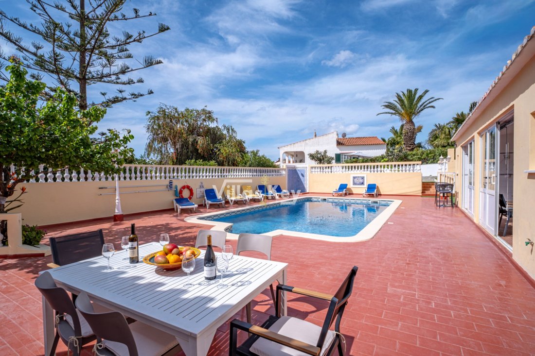 House in Lagoa e Carvoeiro, Algarve, Portugal 3 - 17873960