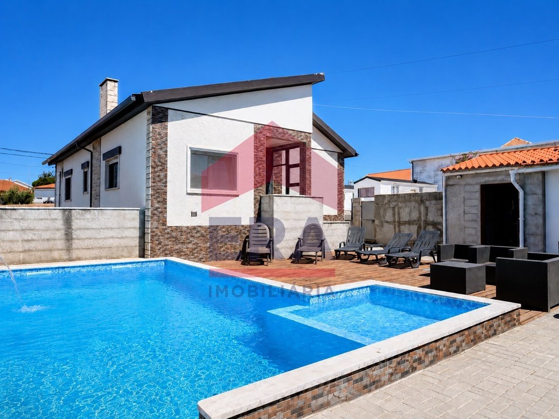 House in Santa Maria, Sao Pedro e Sobral da Lagoa, Leiria District, Portugal 1 - 18302730
